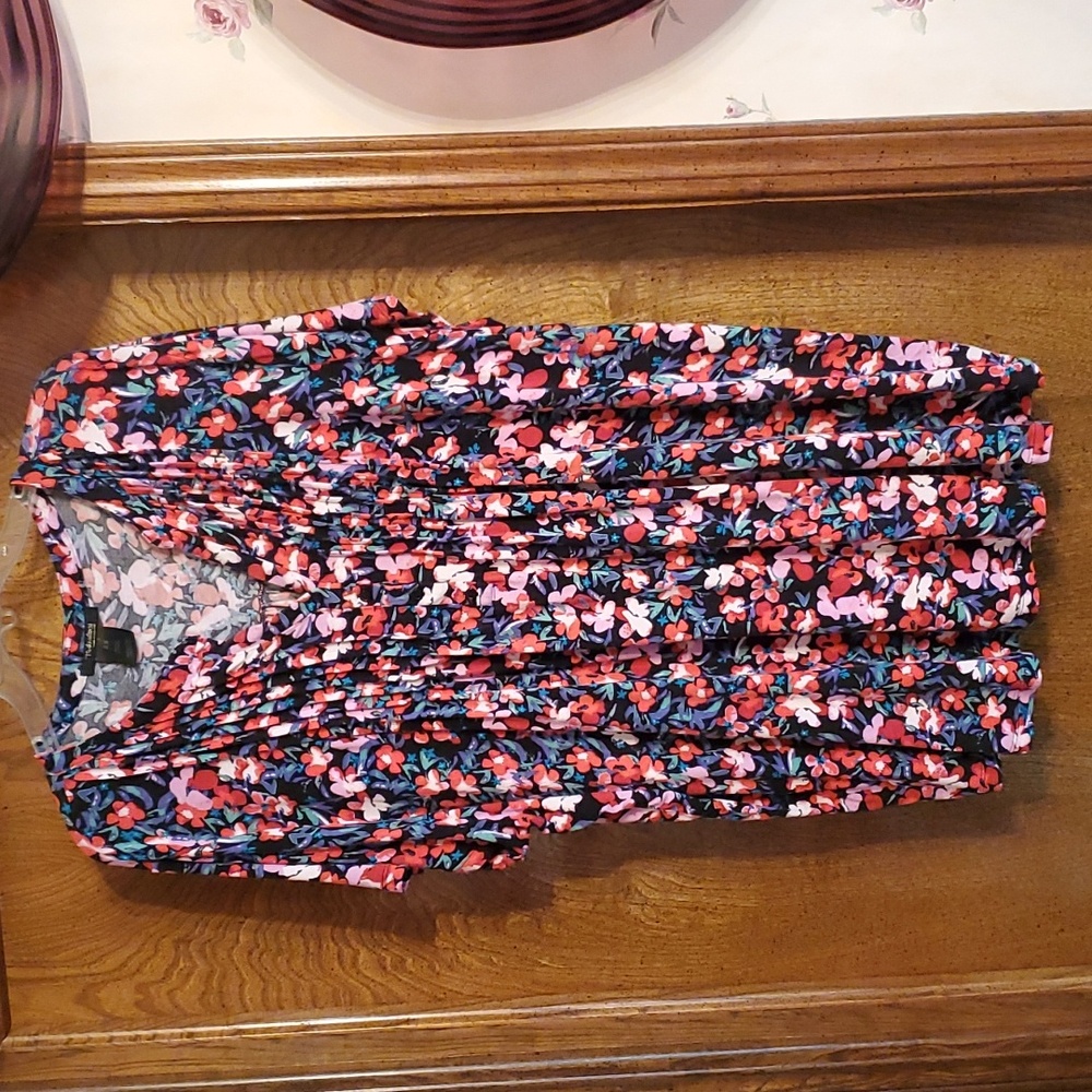 Floral print blouse